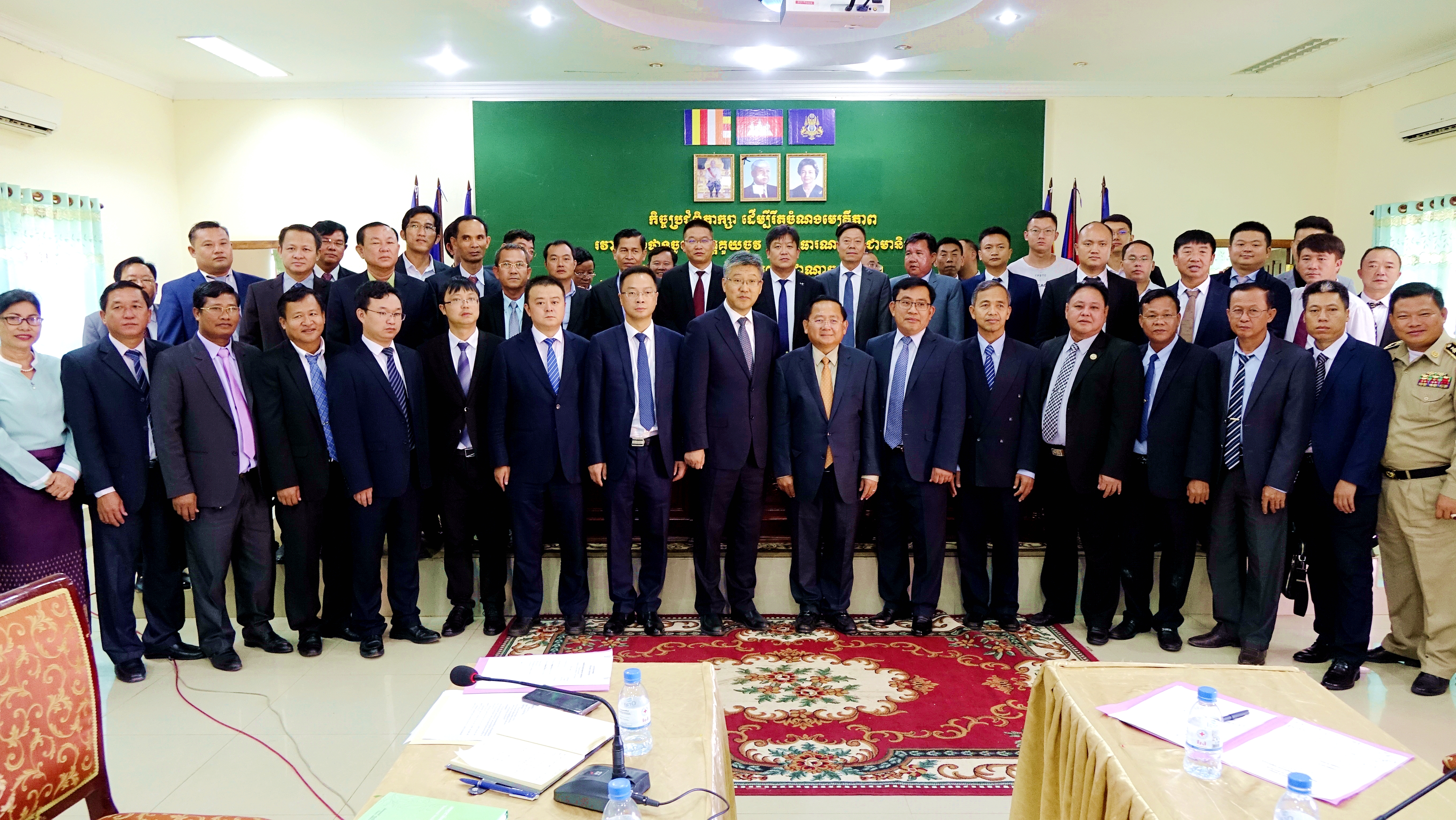 d7cf96acf6ef46eeb3bcb66b3e8aba77.jpg