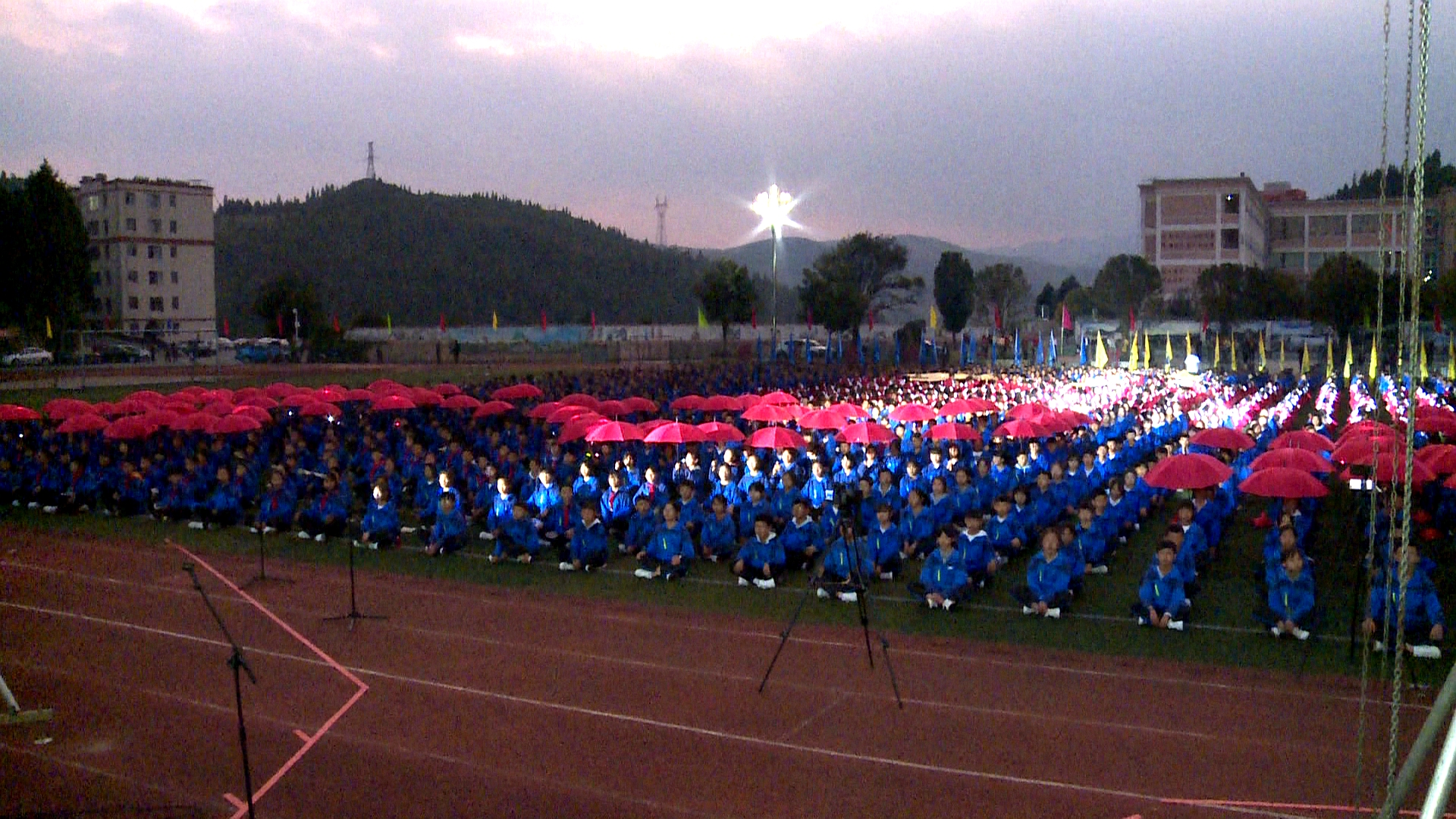 bb555ed6cf5545289369c60f82812a16.jpg