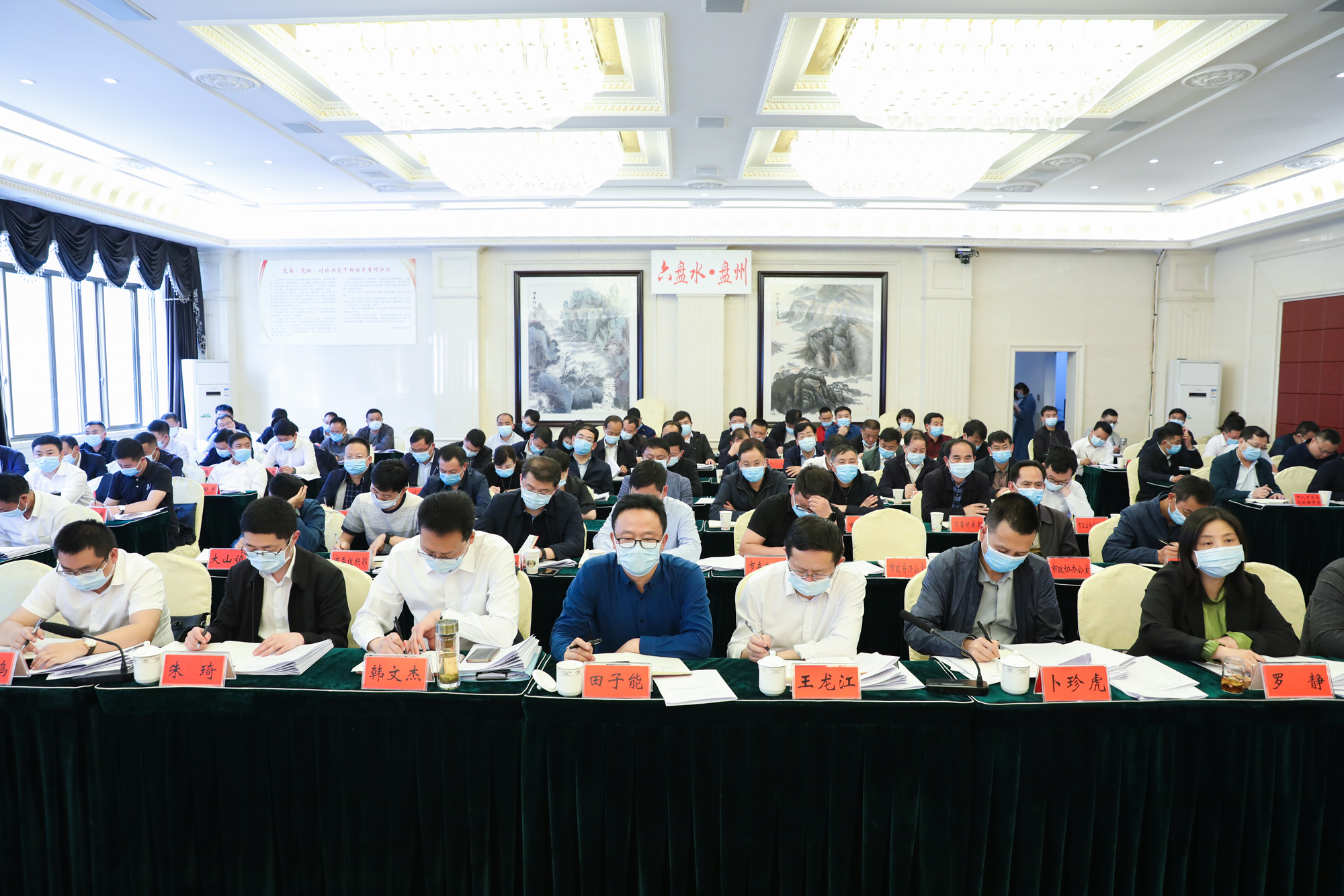 2b2f479ba604445daae4d675473371d2.jpg